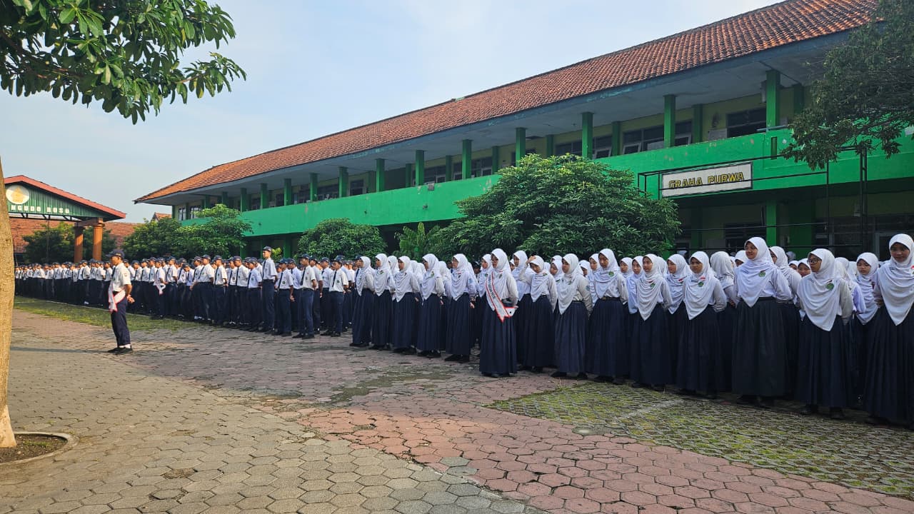 Peringatan Hari Guru Nasional di MTsN 2 Kota Kediri